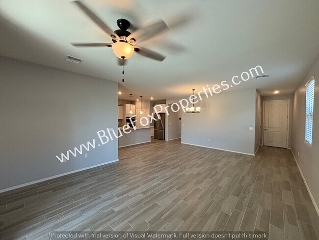 Building Photo - 735 Calle Calca