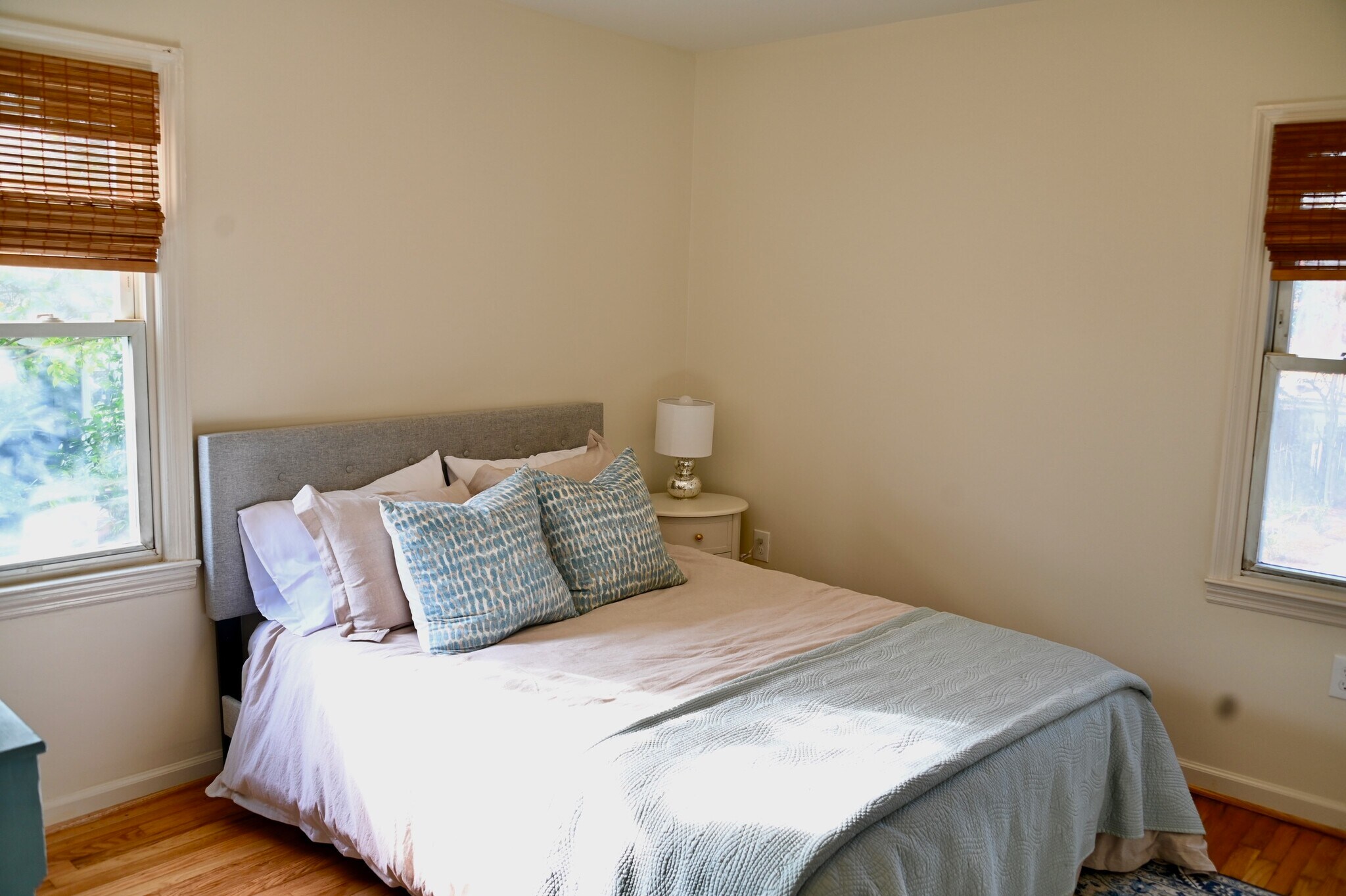 Building Photo - 4448 6th Ave S