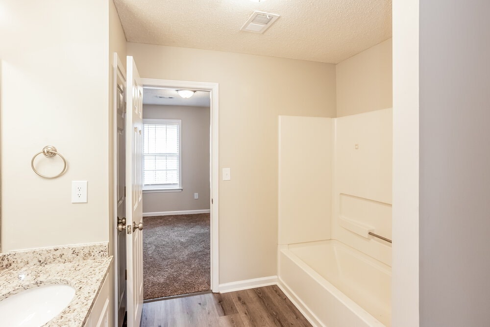 Building Photo - 7851 Chesterfield Dr S