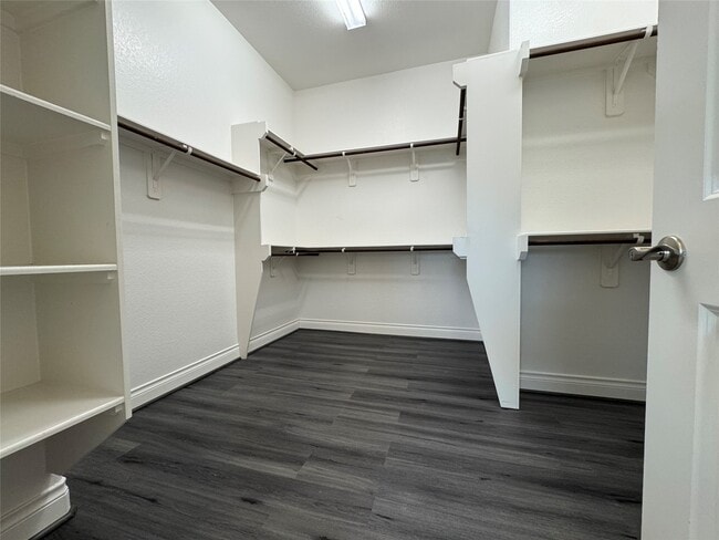 Building Photo - 10323 Granite Ct