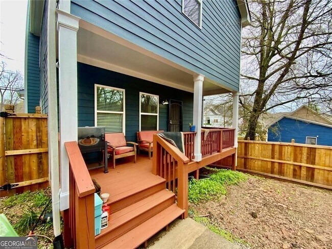 Building Photo - 294 Bass St SW