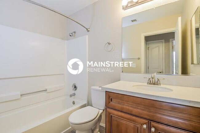 Building Photo - 4 Bedroom Pet-Friendly Home in TUCSON, AZ with Main Street Renewal