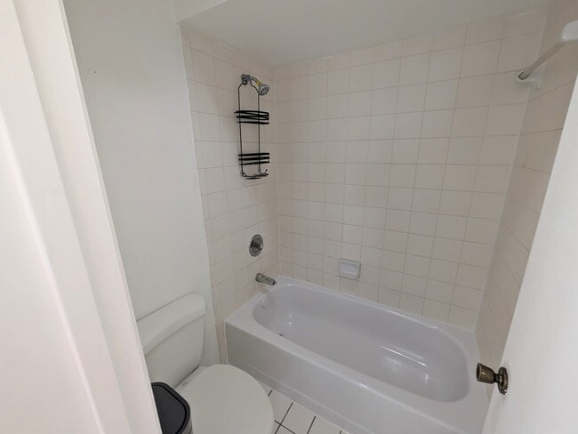Building Photo - 9705 SW 138th Ave