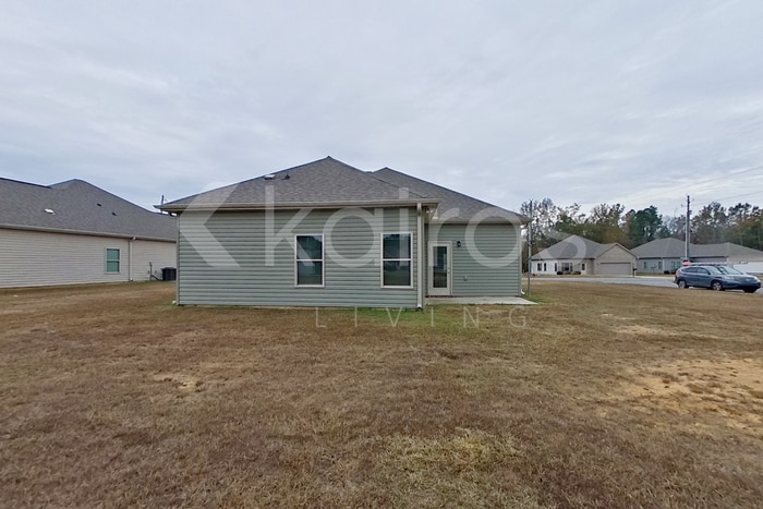 Building Photo - 180 White Oak Cir