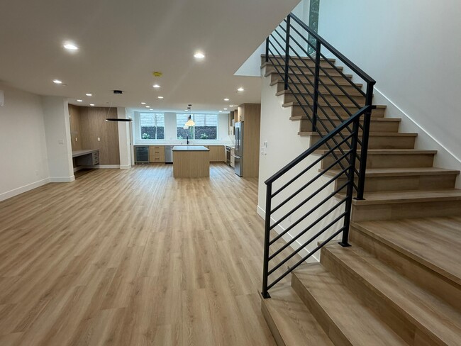 Building Photo - 1720 Market St