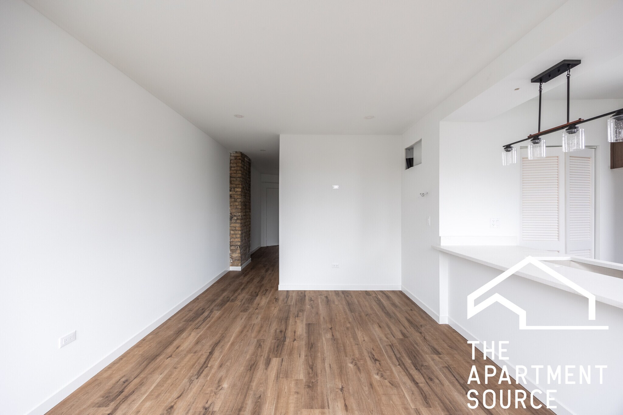 Building Photo - 4410 N Greenview Ave