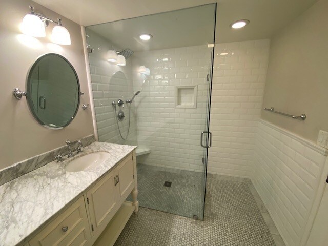 Building Photo - Beautiful Toro Park Home!