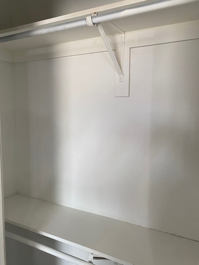 Building Photo - 3426 Parish Cir