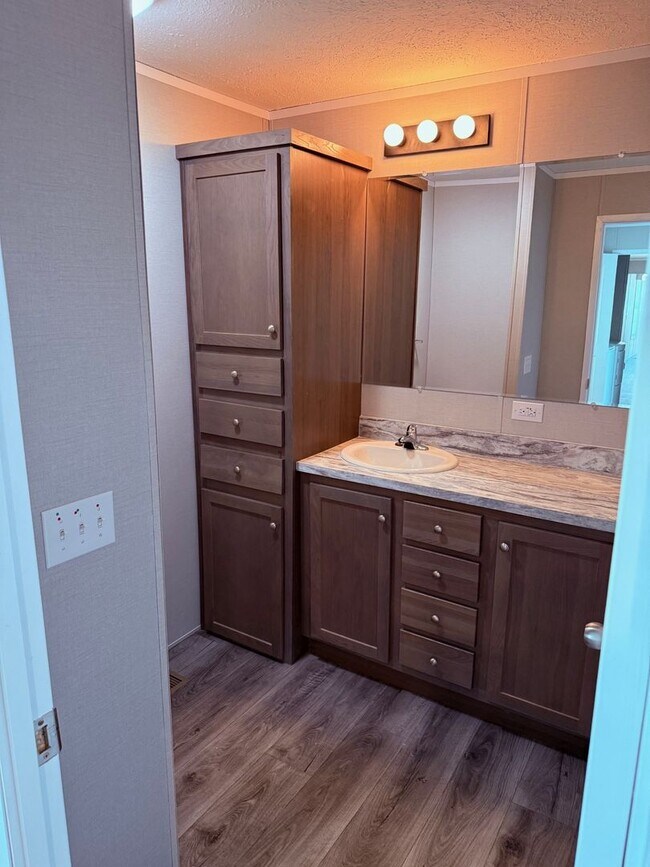 Building Photo - Lot 12