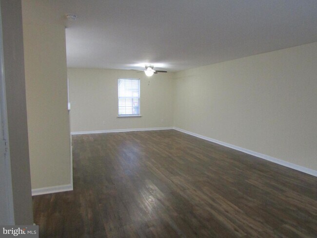 Building Photo - 29221 Corbin Pkwy