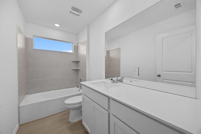 Building Photo - 209 Donnington Dr