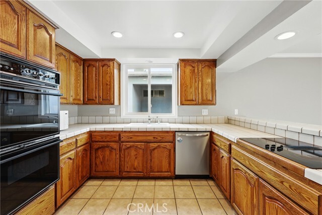 Building Photo - 5012 Seashore Dr