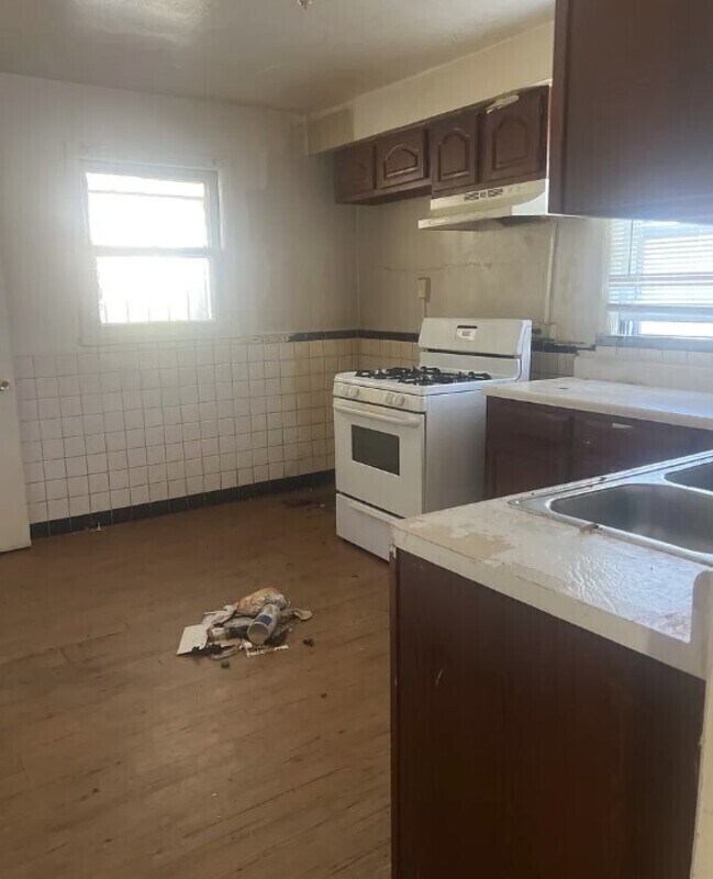 Building Photo - 6705 Donald St