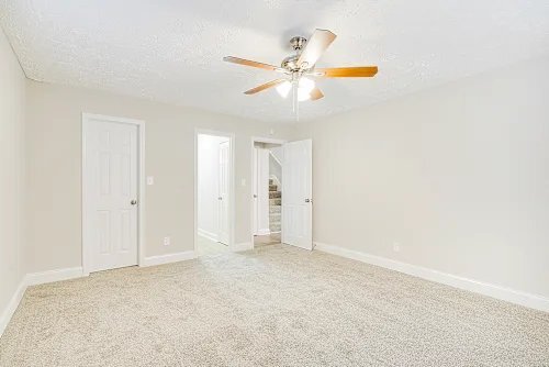 Building Photo - 5485 Pine Dr SW