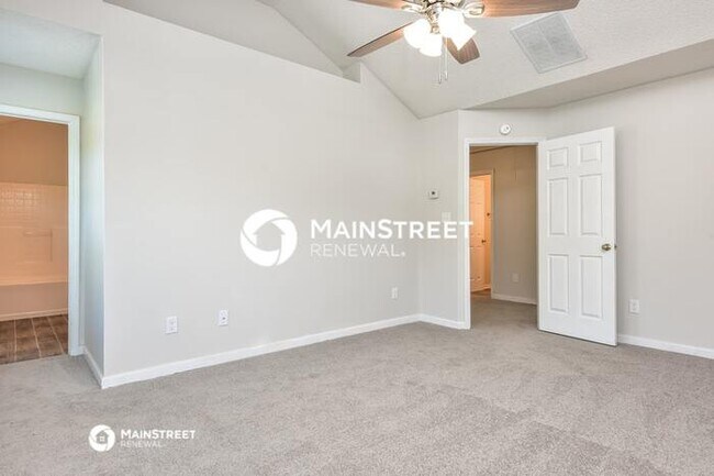 Building Photo - 3 Bedroom Pet-Friendly Home in LITHONIA, GA with Main Street Renewal