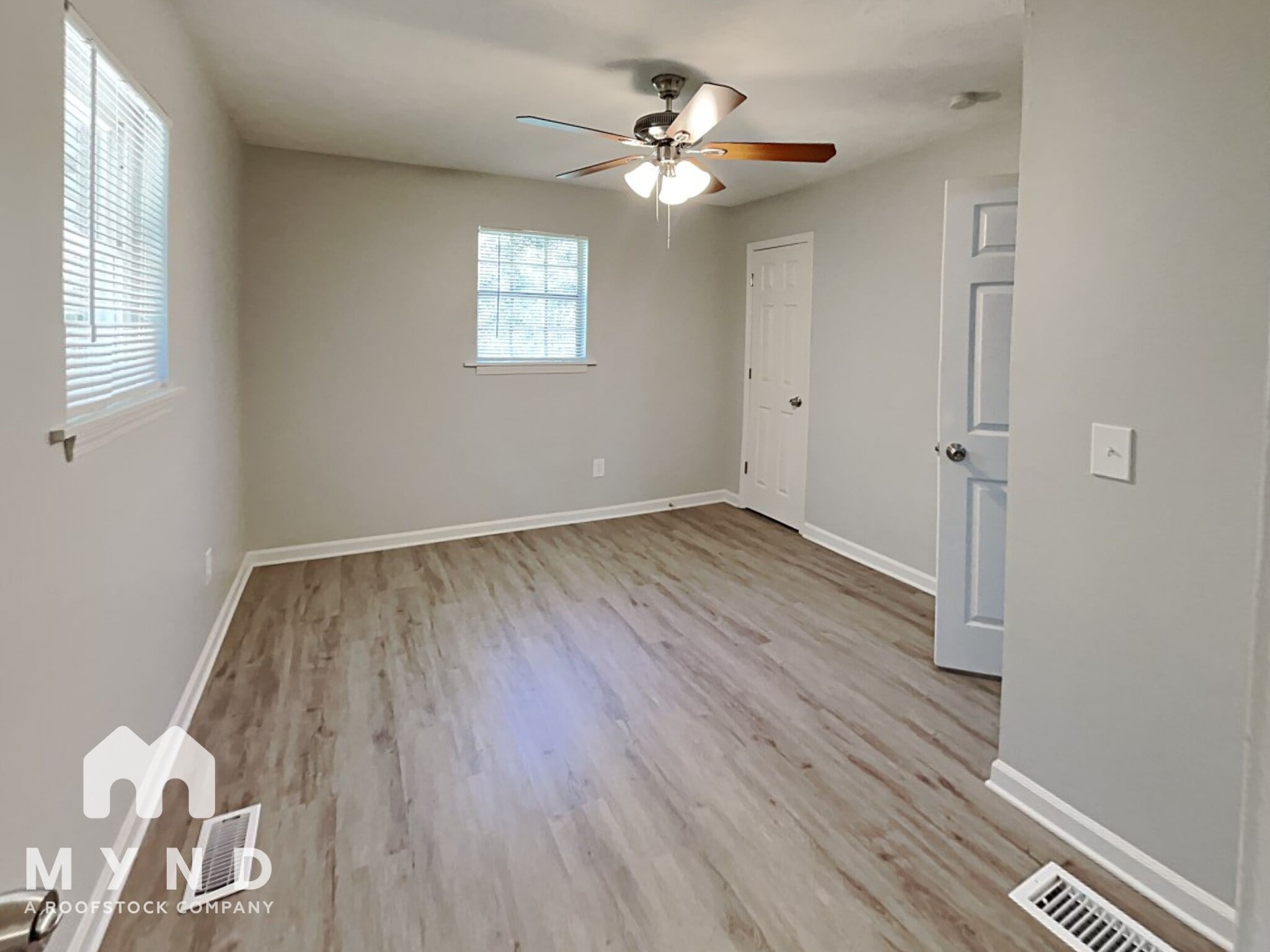 Building Photo - 3457 White Oak Ct