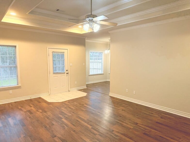 Building Photo - 169 Southern Charm Loop