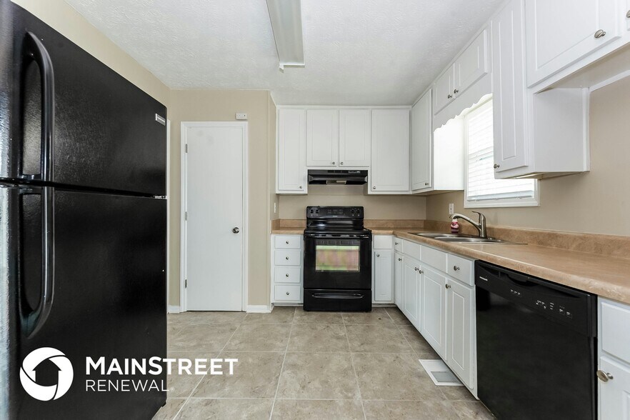 Building Photo - 2697 Heritage Ln