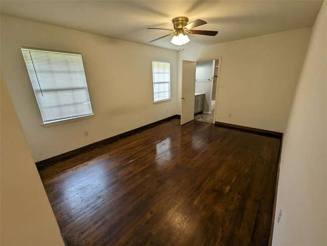 Building Photo - 4604 Gunter St
