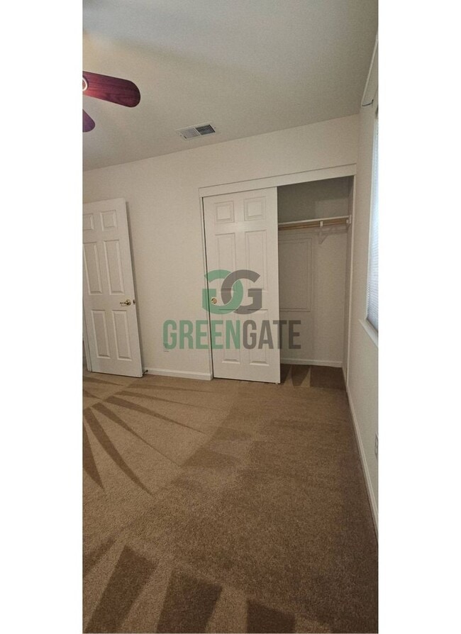 Building Photo - Beautiful 4 Bedroom, 3 Bathroom Home in Tr...