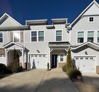 Building Photo - 3 Bedroom 2.5 Bath Townhome is the Madison Park area!!!