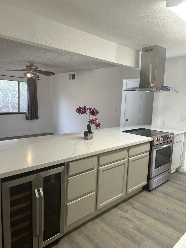 Building Photo - 1726 Idylwood Ct