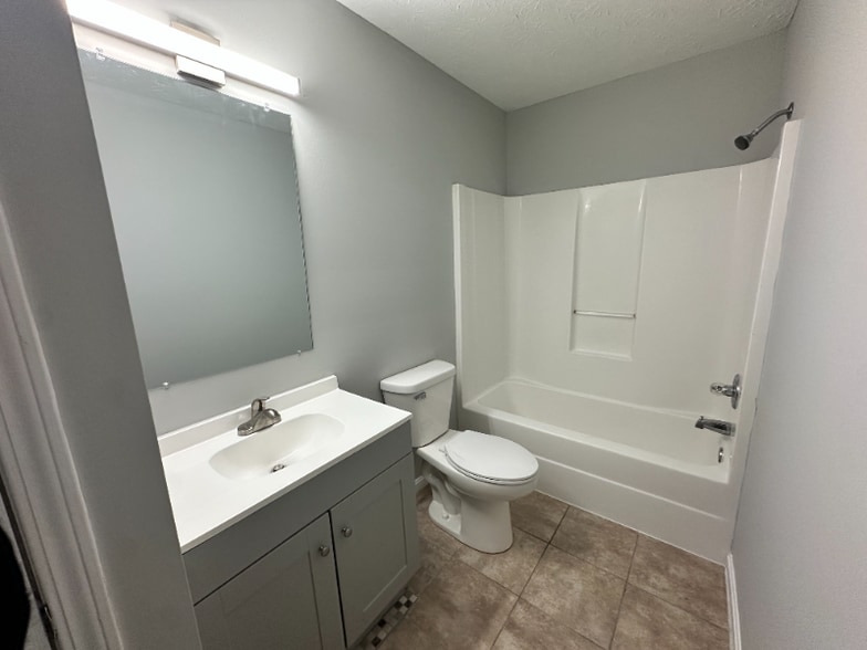 Building Photo - 3906 Dunbar Ave