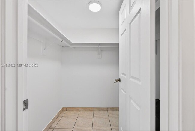 Building Photo - 8250 Byron Ave