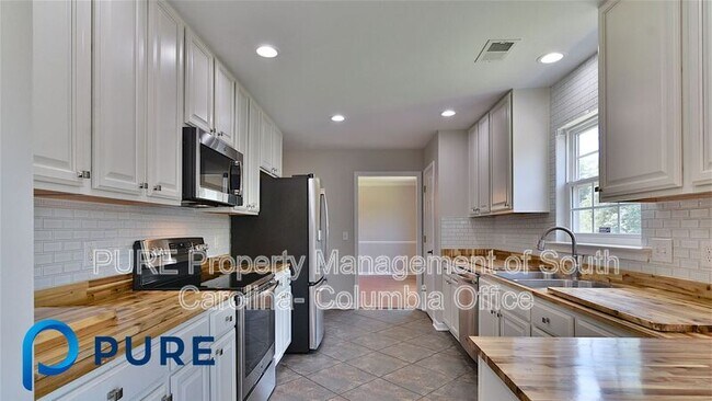 Building Photo - 229 Kenmore Park Dr