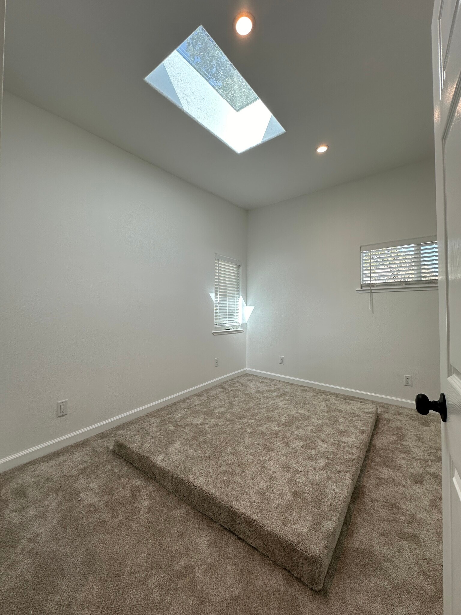 Building Photo - 124 Los Gatos Blvd