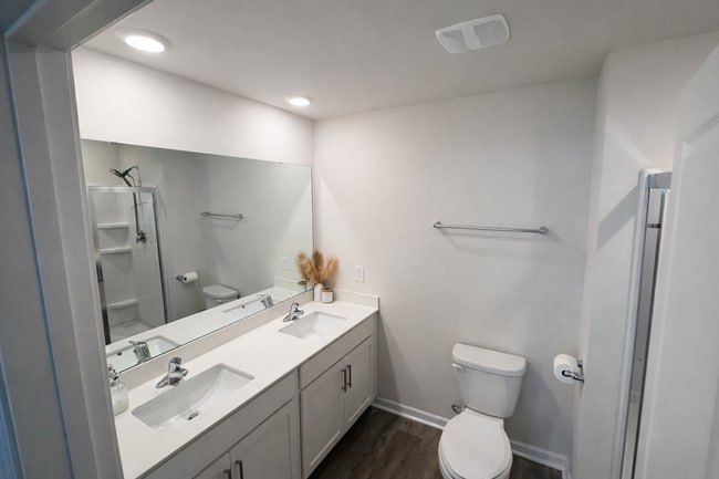 Building Photo - 1407 N Wilshire Ct