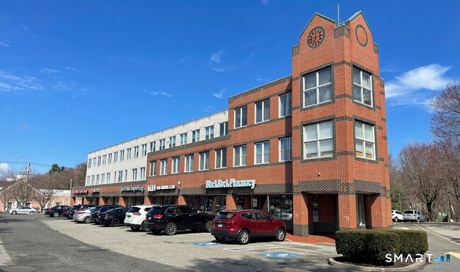 Building Photo - 1838 Black Rock Tpke