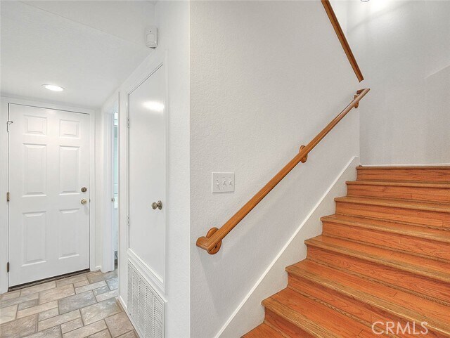 Building Photo - 1548 Vallecito Dr