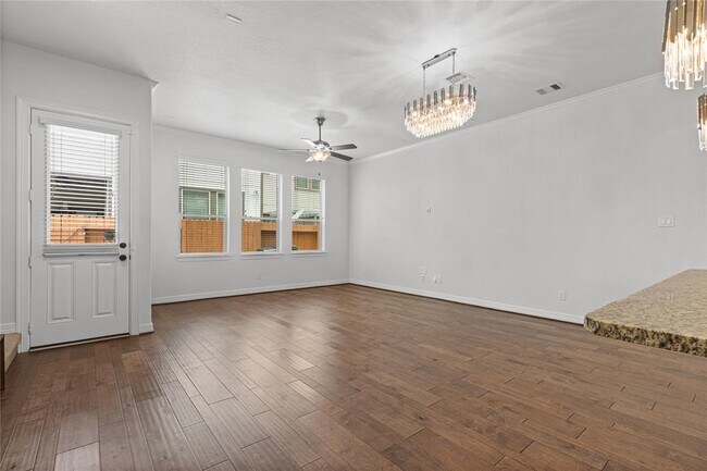 Building Photo - 1507 Peyton Oaks Pl