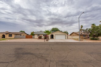 Building Photo - 3477 E Cuadrilla Ln
