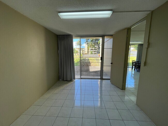 Building Photo - Valleyview Melemanu (Mililani) - 1 bedroom unit with remodeled kitchen and parking
