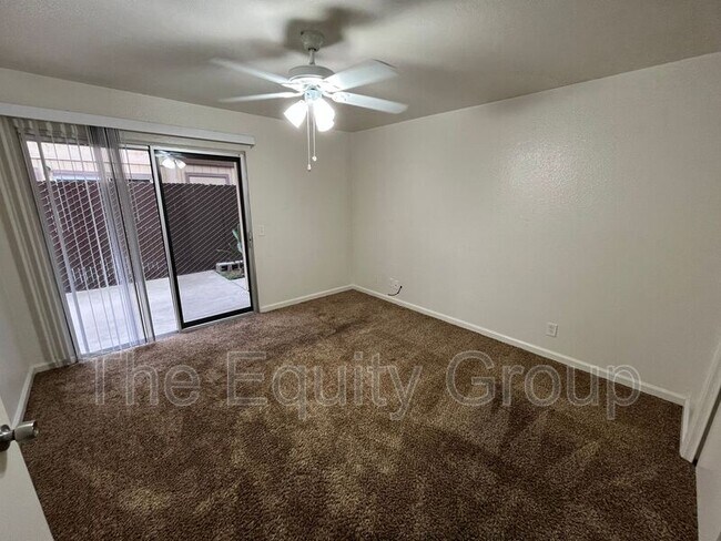 Building Photo - 3936 W Meadow Ave