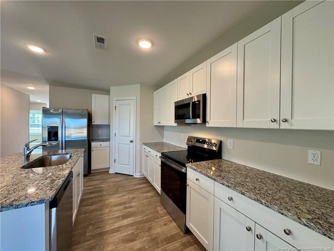 Building Photo - 96 Buggy Top Ln