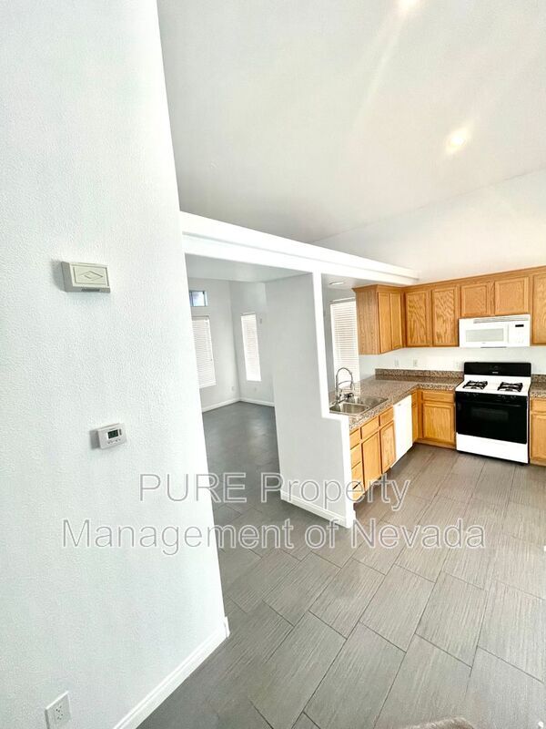 Building Photo - 7556 Alexander Hill St
