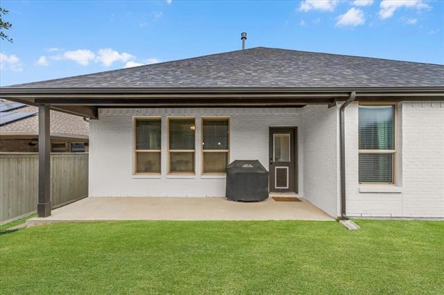 Building Photo - 2301 Shorthorn Dr