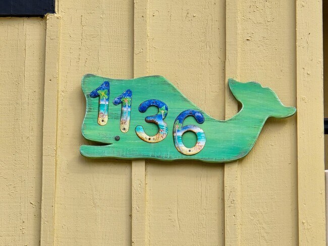 Building Photo - OCEANFRONT FURNISHED ANNUAL ONE BEDROOM ONE BATH