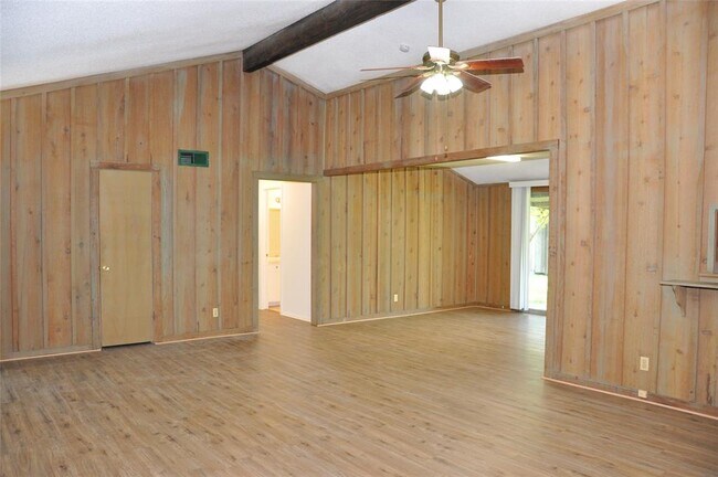 Building Photo - 15606 Tacon Ln