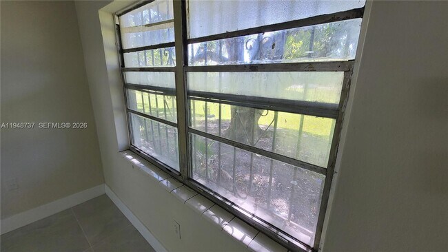 Building Photo - 13240 Port Said Rd