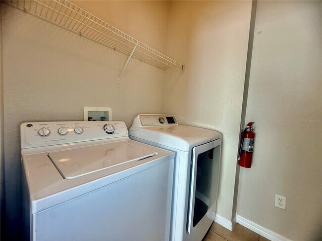 Building Photo - 2424 Grand Central Pkwy