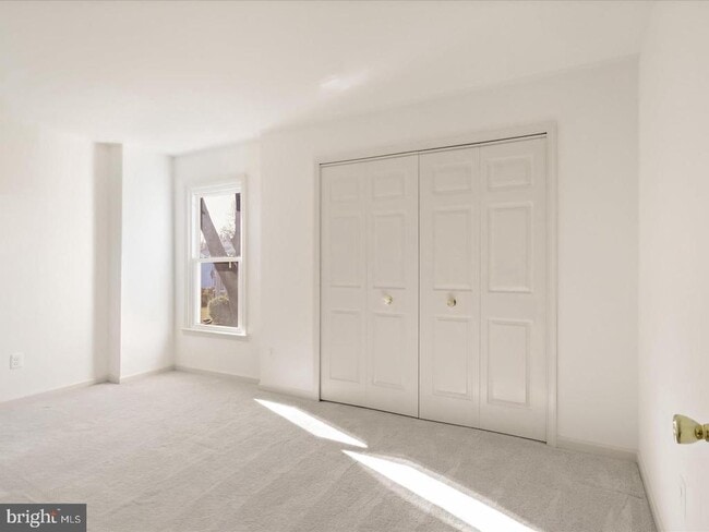 Building Photo - 7004 Dreams Way Ct