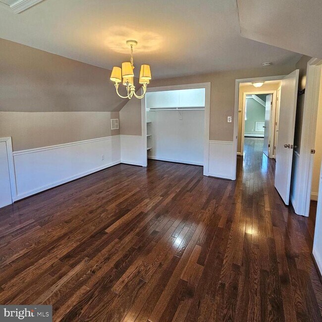 Building Photo - 5940 6th St