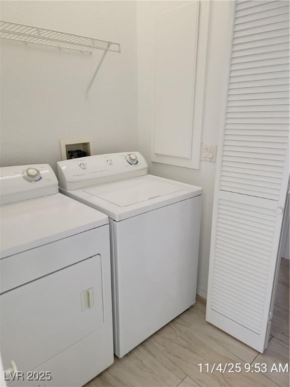 Building Photo - 824 Painted Vista Ave