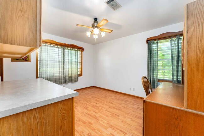 Building Photo - 5618 Avenue M 1/2