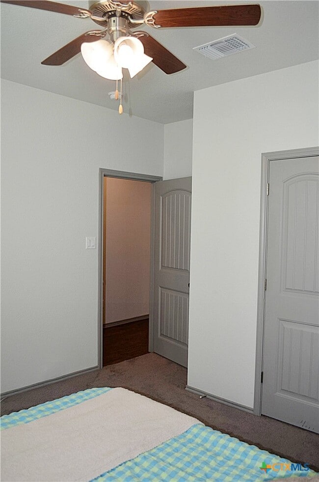 Building Photo - 334 Grn Valley Dr