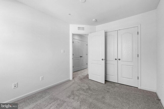 Building Photo - 444 Carrolton Ave